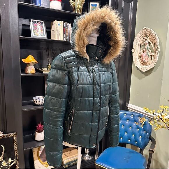 LFT Warm Collection Outwear Green Puffer Jacket With Fur Hood Size US Small - Picture 5 of 12